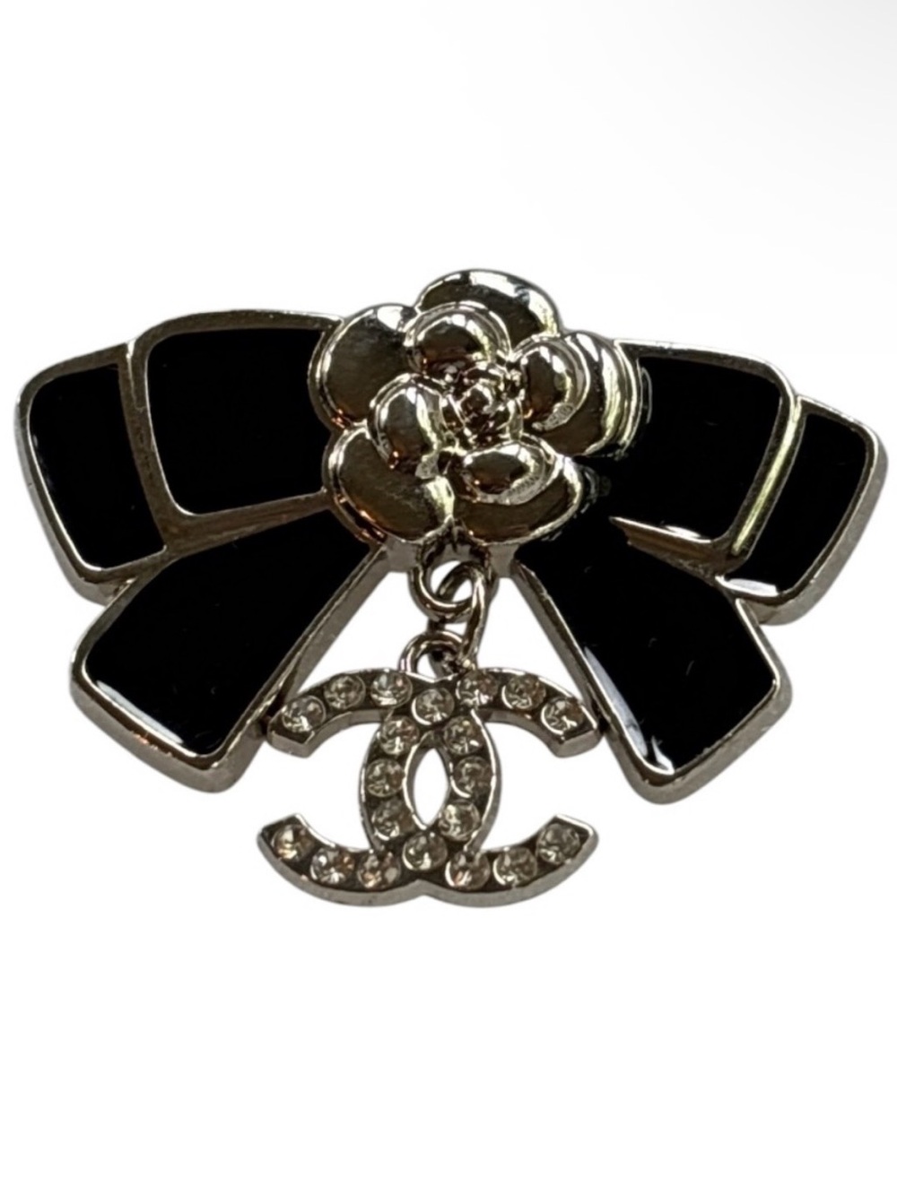 Chanel Camellia Bow Black Pin Brooch 21C in Silver/Black